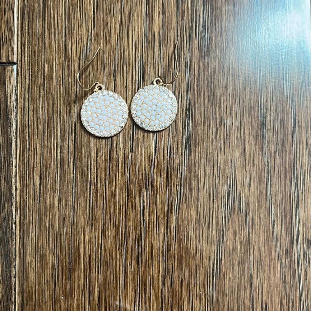 Elegant White and Gold Earrings